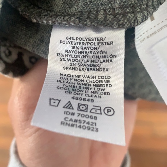 Loft Petite Small Gray & White Long Sleeve Dress - Picture 5 of 5